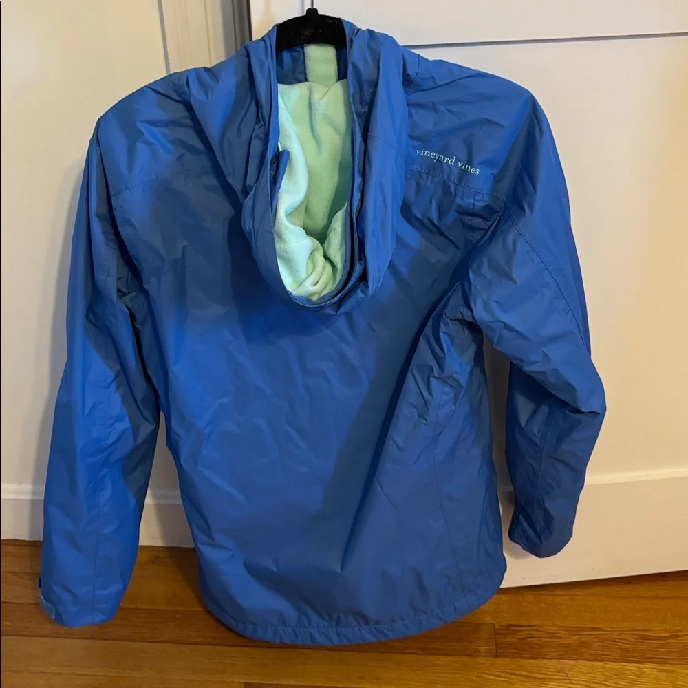 Vineyard Vines Women's Stow & Go Hooded Rain Coat Jacket in Crystal Blue Small - Picture 4 of 7